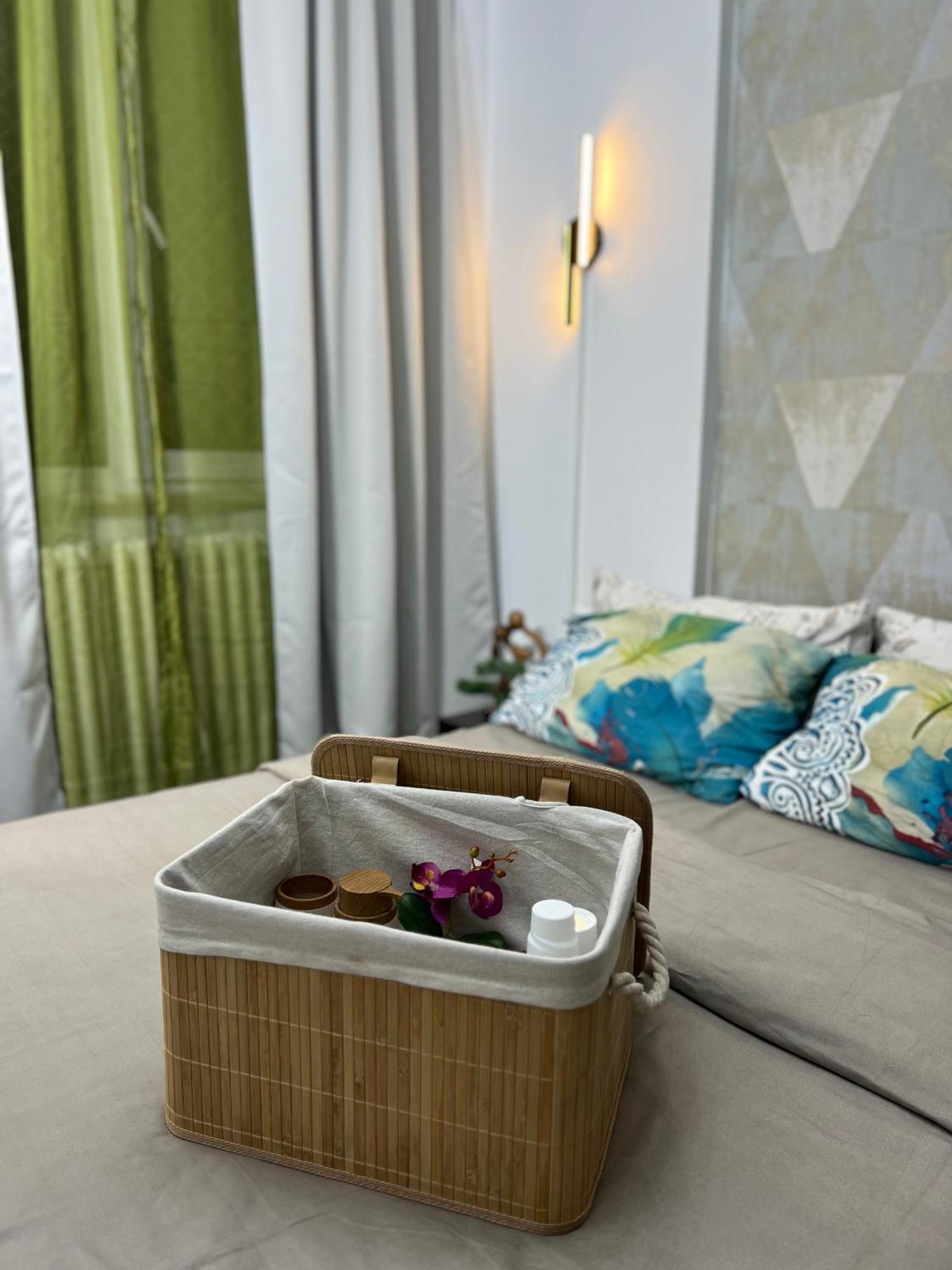 Kiwi Apart-Hotel 1Br Wi-Fi Free - Close To Old Town - Cozy Location - Shorter Or Longer Stay - R&M Boutique ブカレスト エクステリア 写真